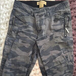 Democracy Gray Camo Skinny Jeans with Zip Pockets